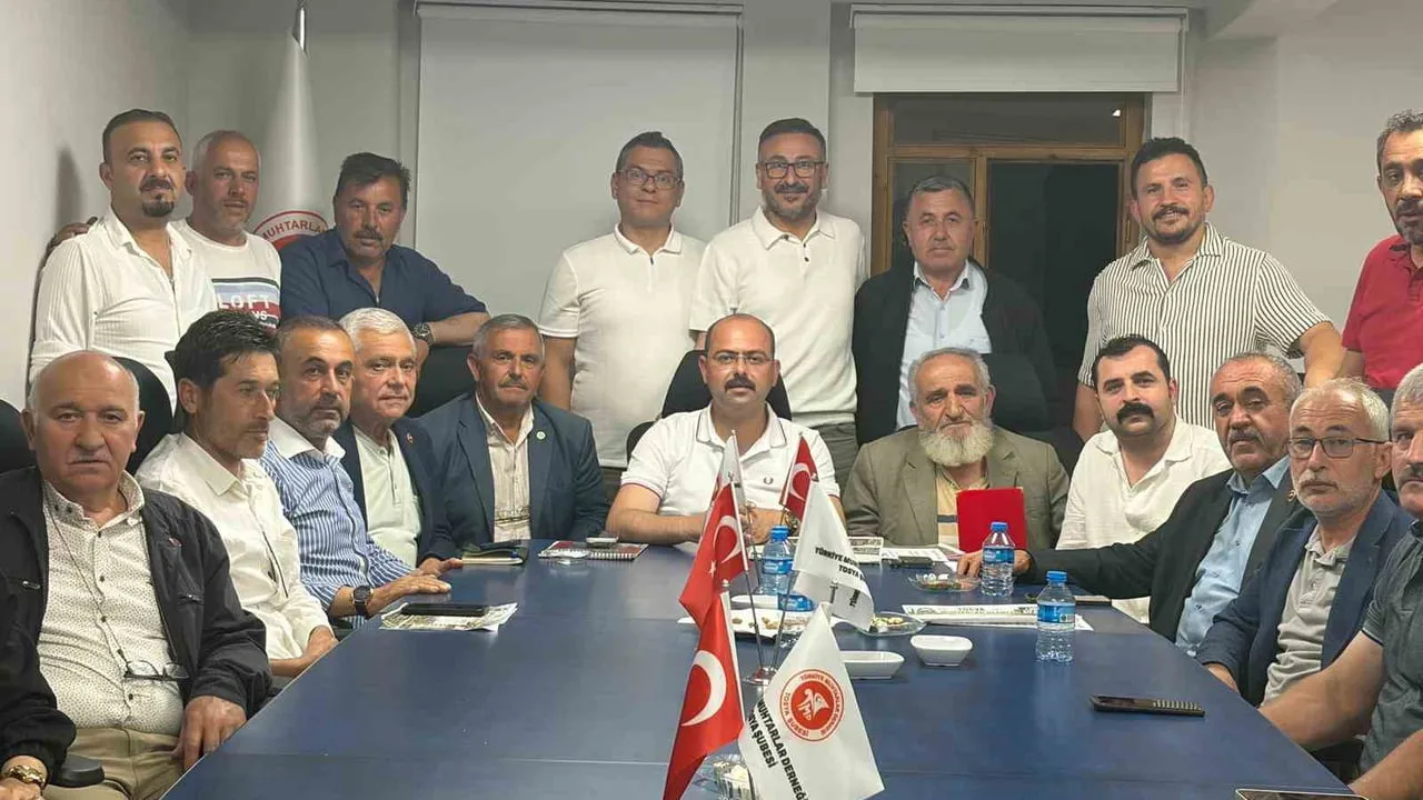 Başkan Kavaklıgil: Muhtarlarla ortak akılla Tosyamızın inşasını sürdürüyoruz