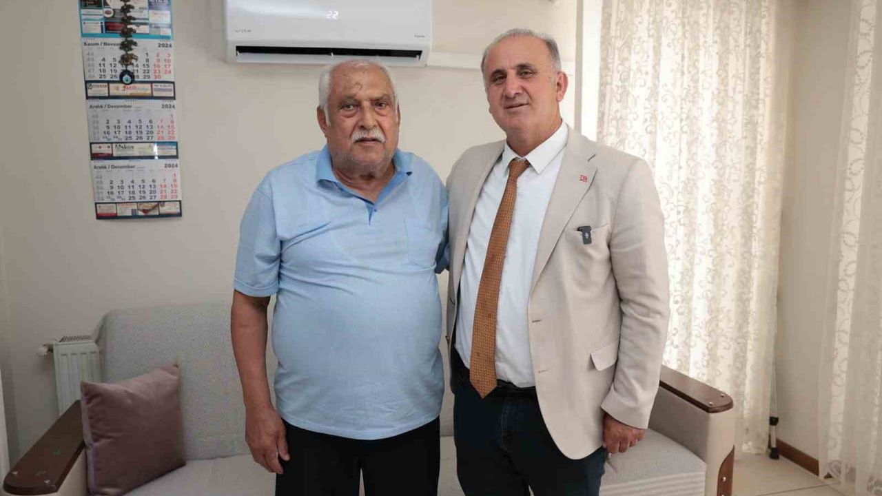 Başkan Kaya İncirliova'da şehit babalarını babalar gününde ziyaret etti