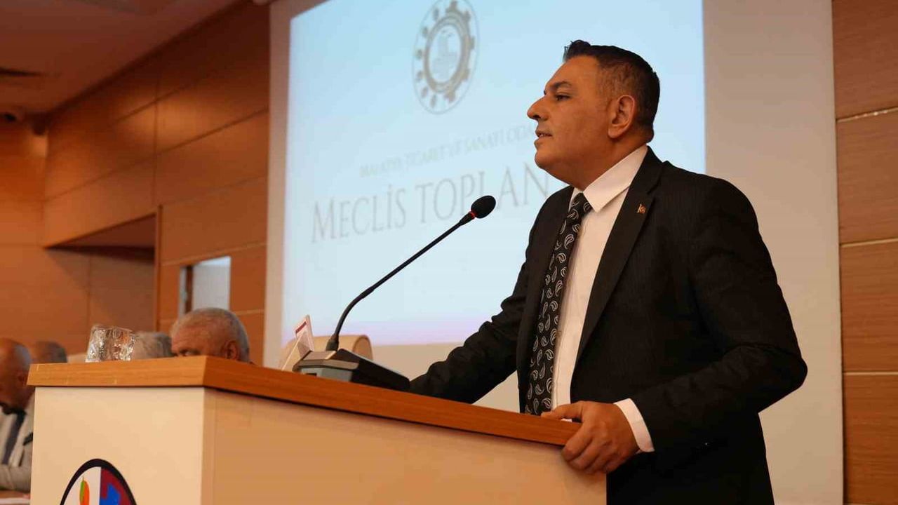 Başkan Sadıkoğlu'ndan Malatya uçak seferlerinin artırılması talebi