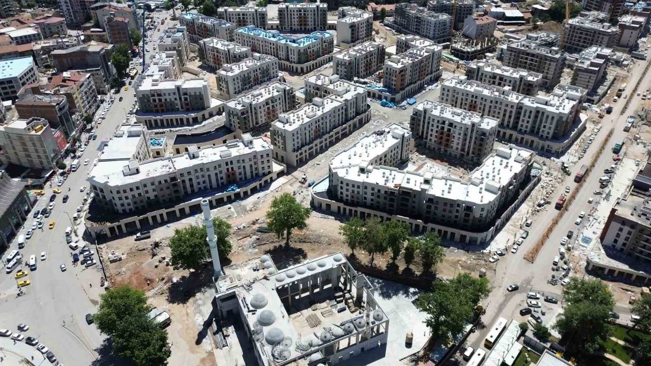 Battalgazi belediye başkanı Bayram Taşkın Saray Mahallesi rezerv alanında inceleme yaptı