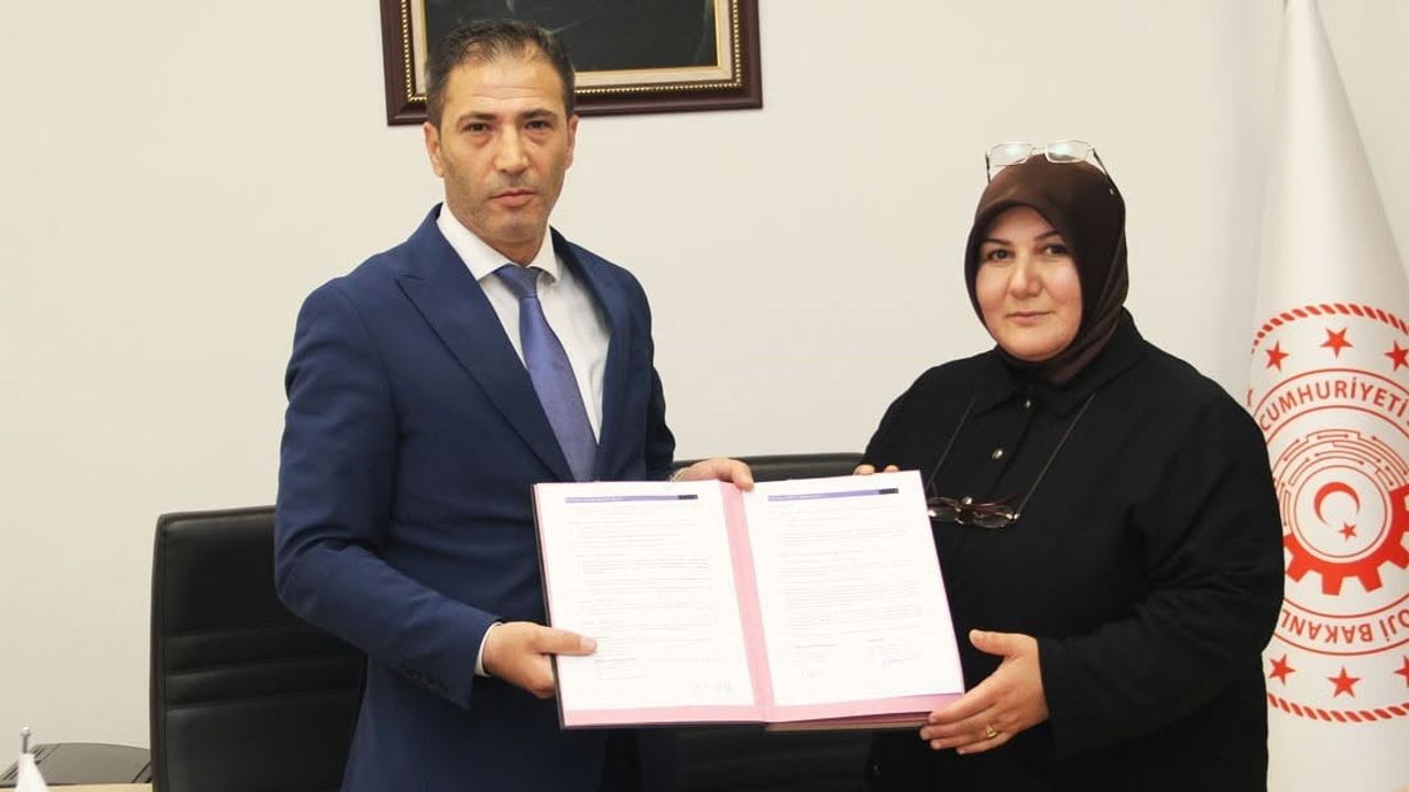 Bayburt dokumaları çağdaş tasarımla tanıtılacak