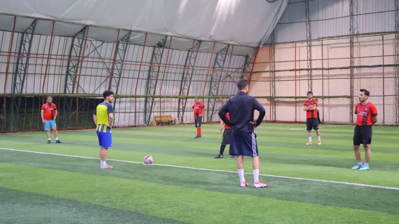 Bayburt'ta din görevlileri futbol turnuvası final maçıyla sona erdi