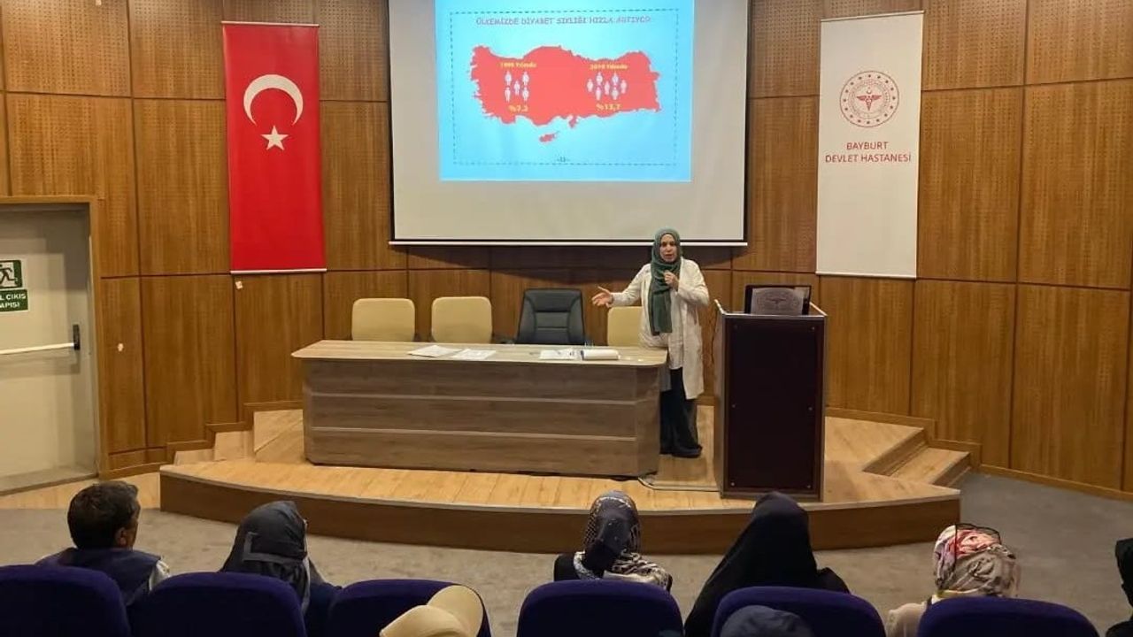 Bayburt’ta haziran ayı Diyabet Okulu eğitimleri tamamlandı