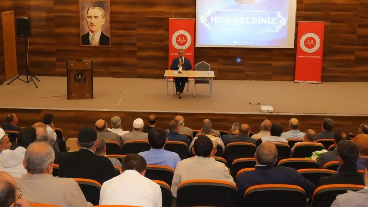 Bayburt'ta yaz Kur'an kursları semineri düzenlendi