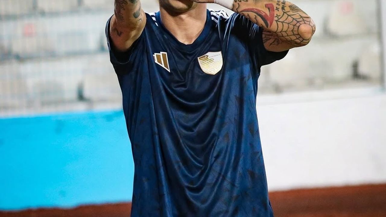 Benhur Keser Erzurumspor’a veda etti
