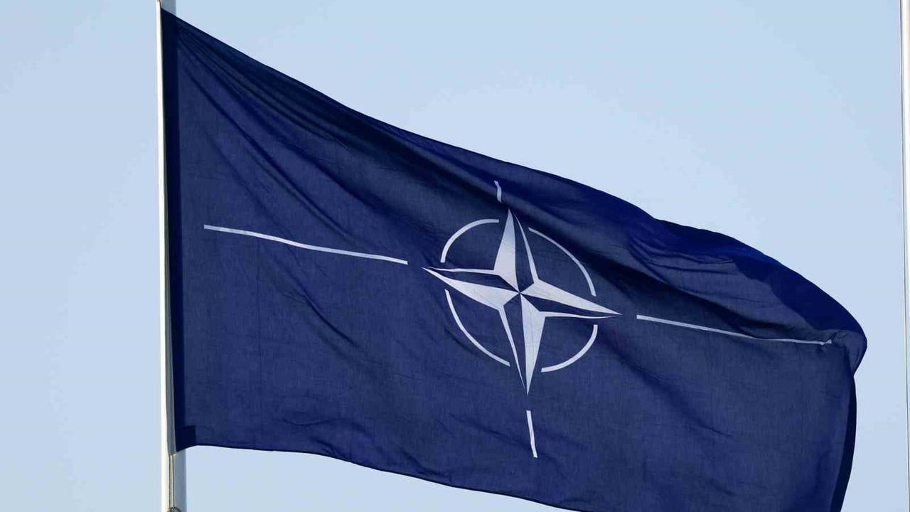 Berlin'de Ankara'daki NATO zirvesine hazırlık toplantısı