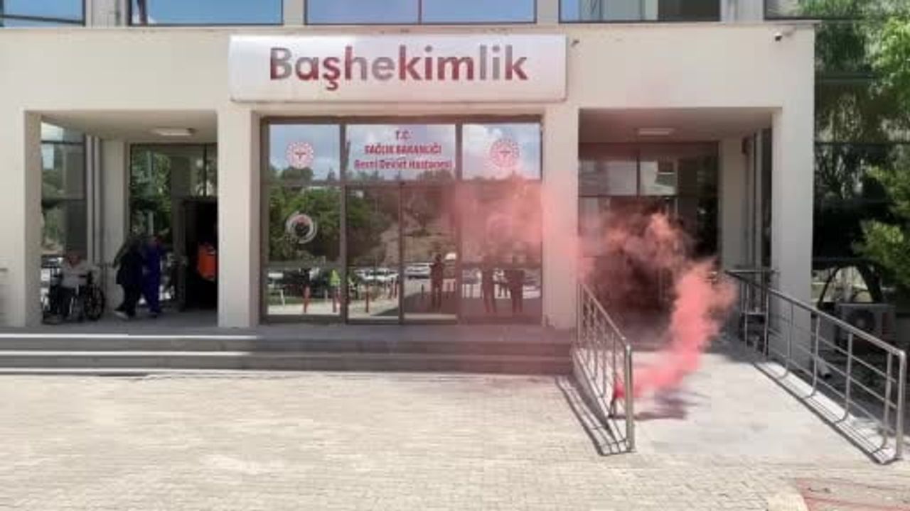 Besni Devlet Hastanesinde acil durum ve yangın tatbikatı uygulandı