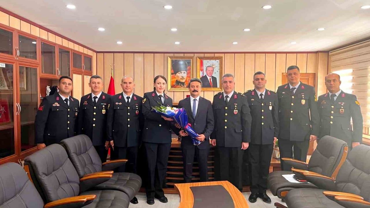 Besni kaymakamı Türk Jandarma Teşkilatı'nın 187. kuruluş yıl dönümünü kutladı
