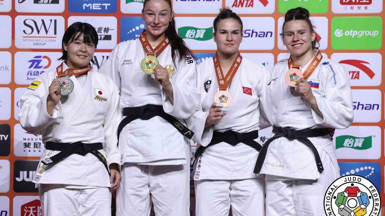 BEUN’lu milli judocu Tuana Gülenay Qingdao Grand Prix 2026'da bronz madalya kazandı