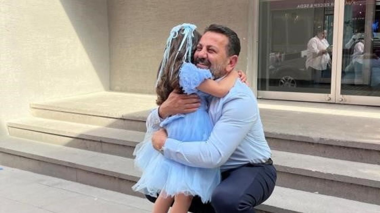 Bilecik il müdürü koruyucu aile çocuğunun yıl sonu gösterisine katıldı