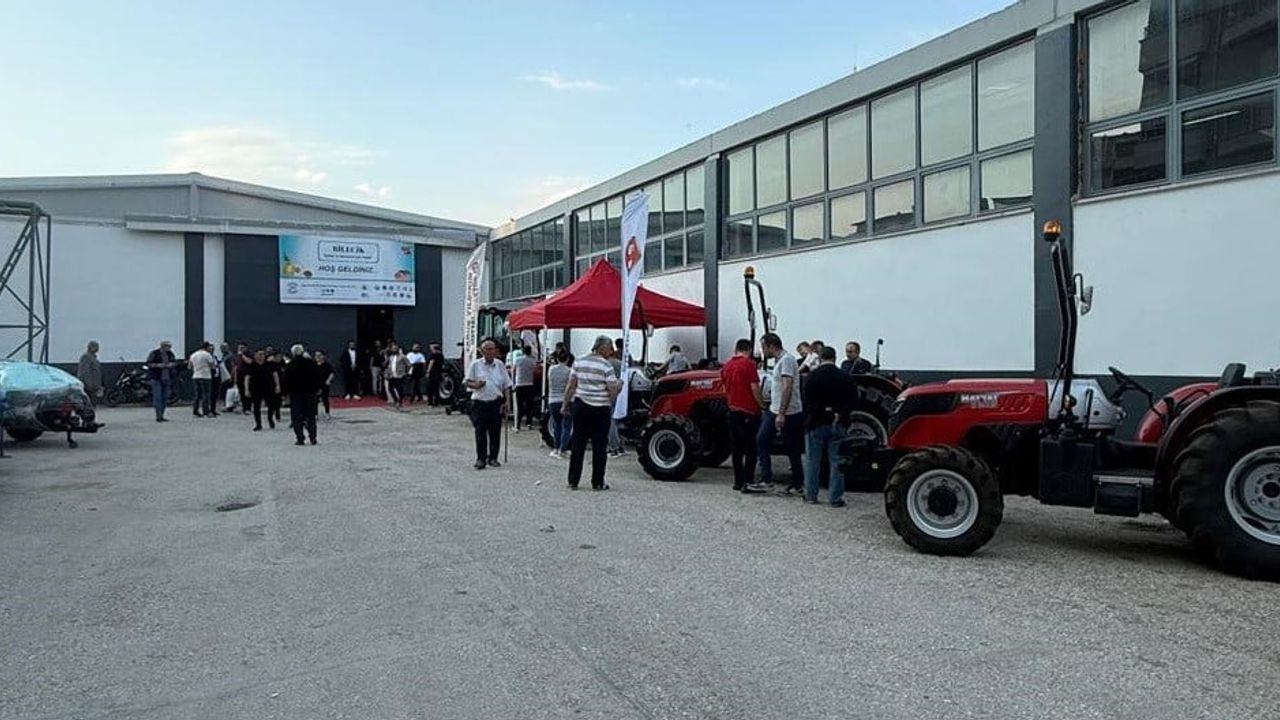 Bilecik Tarım Fuarı'na tarladan gelen çiftçiler 18.30 kapanışı nedeniyle alınmadı