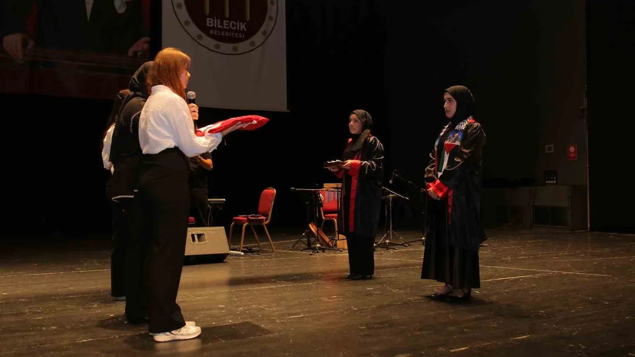 Bilecik'te imam hatip liselerinin ilk ortak mezuniyet programı