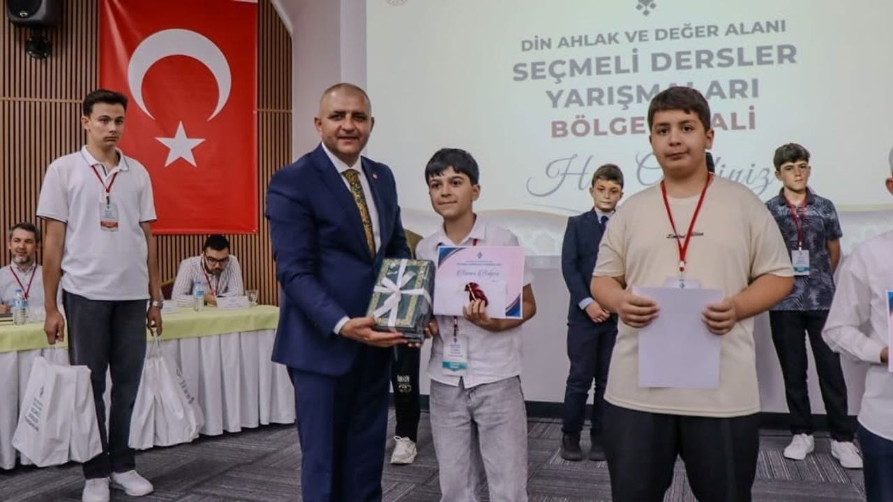 Bilecik’te Kur’an-ı Kerim’i Güzel Okuma Yarışmasında Dereceler Belirlendi