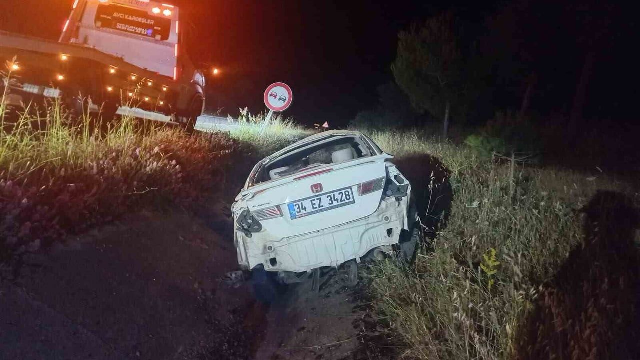 Bilecik'te otomobil su kanalına düştü: 1'i ağır 2 yaralı