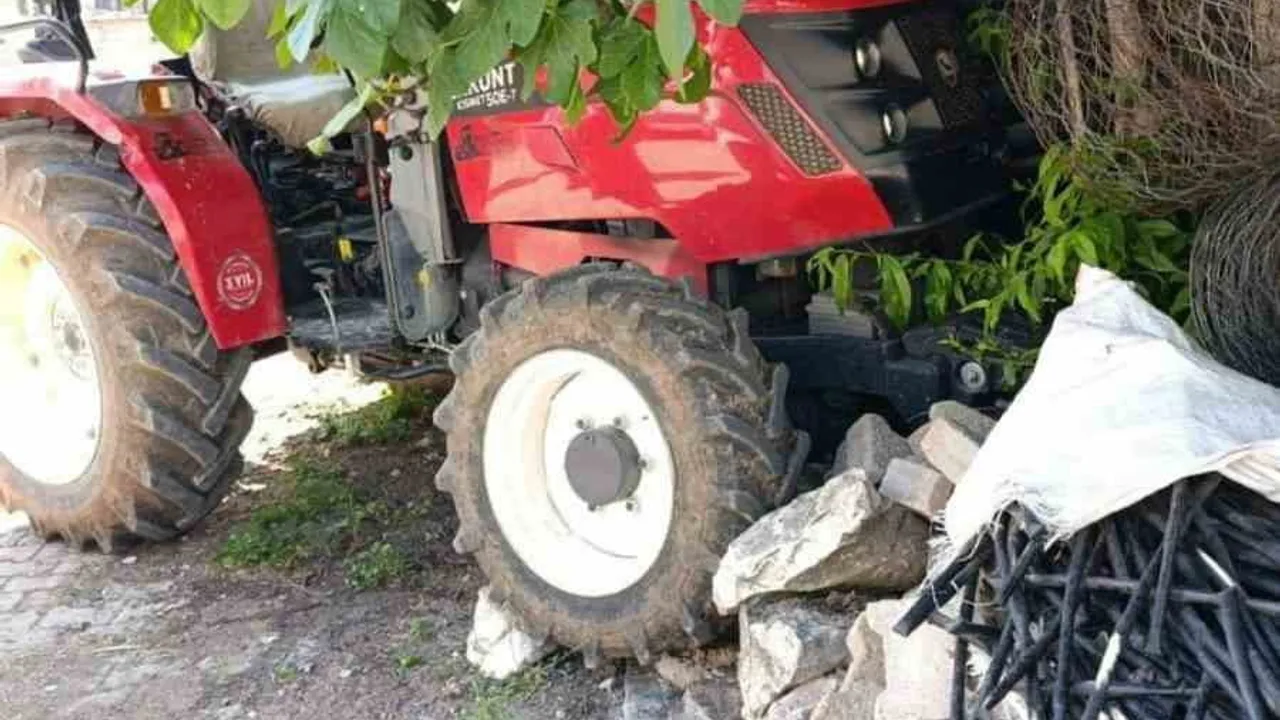 Bilecik'te traktörden düşen sürücü Ali Şan hayatını kaybetti
