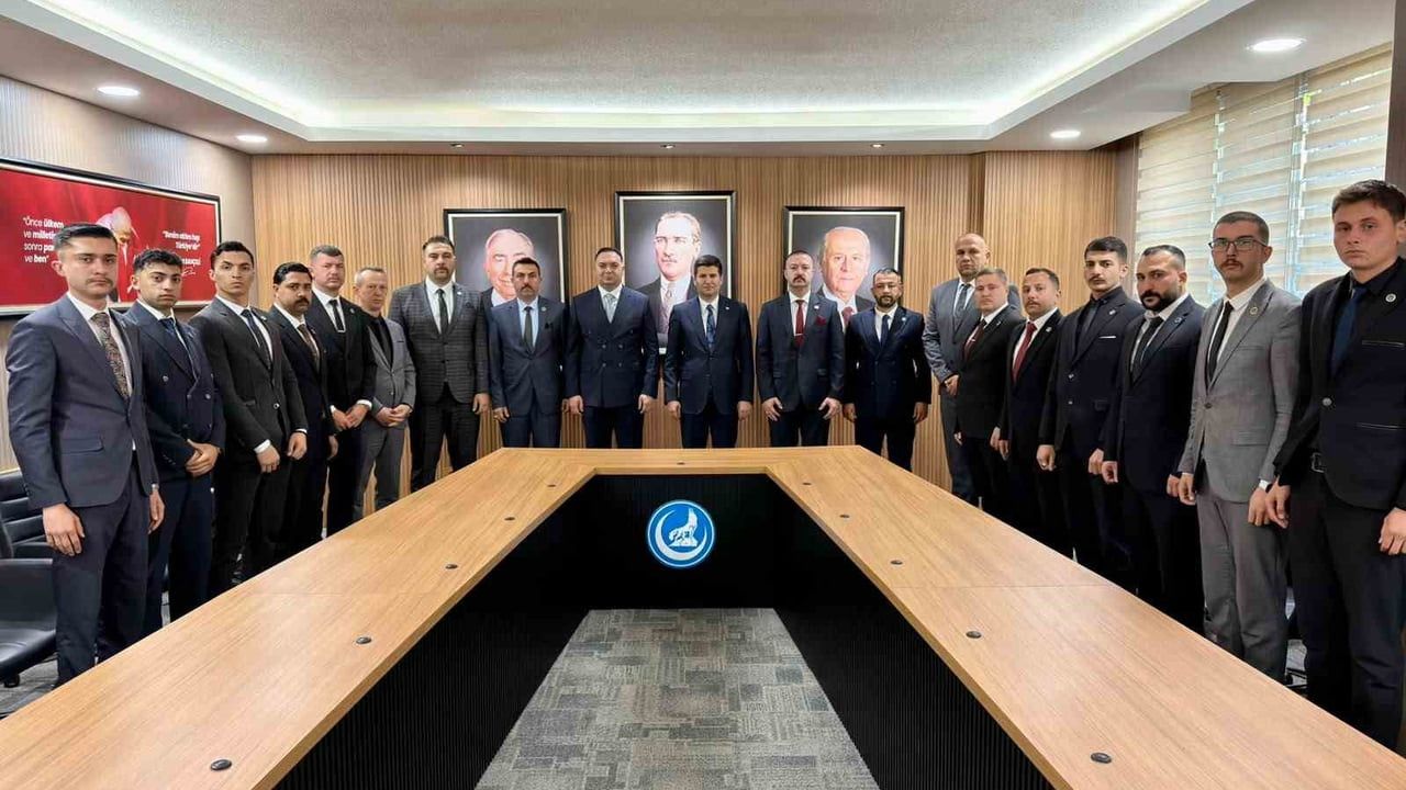 Bilecik Ülkü Ocakları il başkanı Emirler’den MHP lideri Devlet Bahçeli’ye ziyaret
