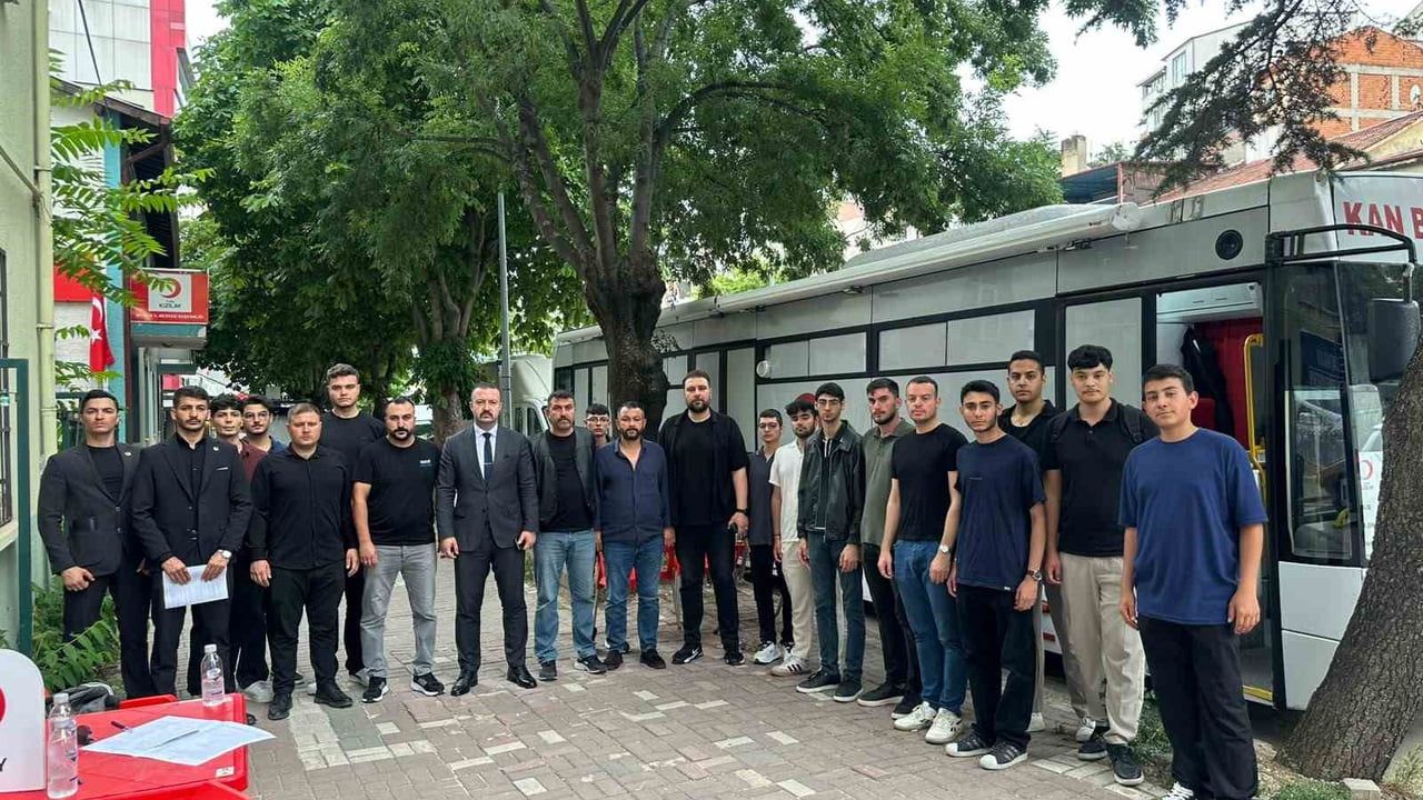 Bilecik Ülkü Ocaklarından kan bağışı seferberliği
