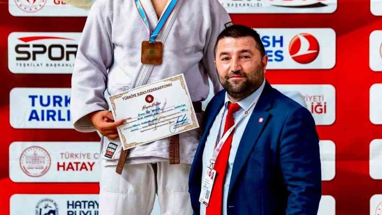 Bilecikli sporcu Eymen Efe Demiröz Türkiye üçüncüsü oldu, Avrupa Kupası bileti aldı