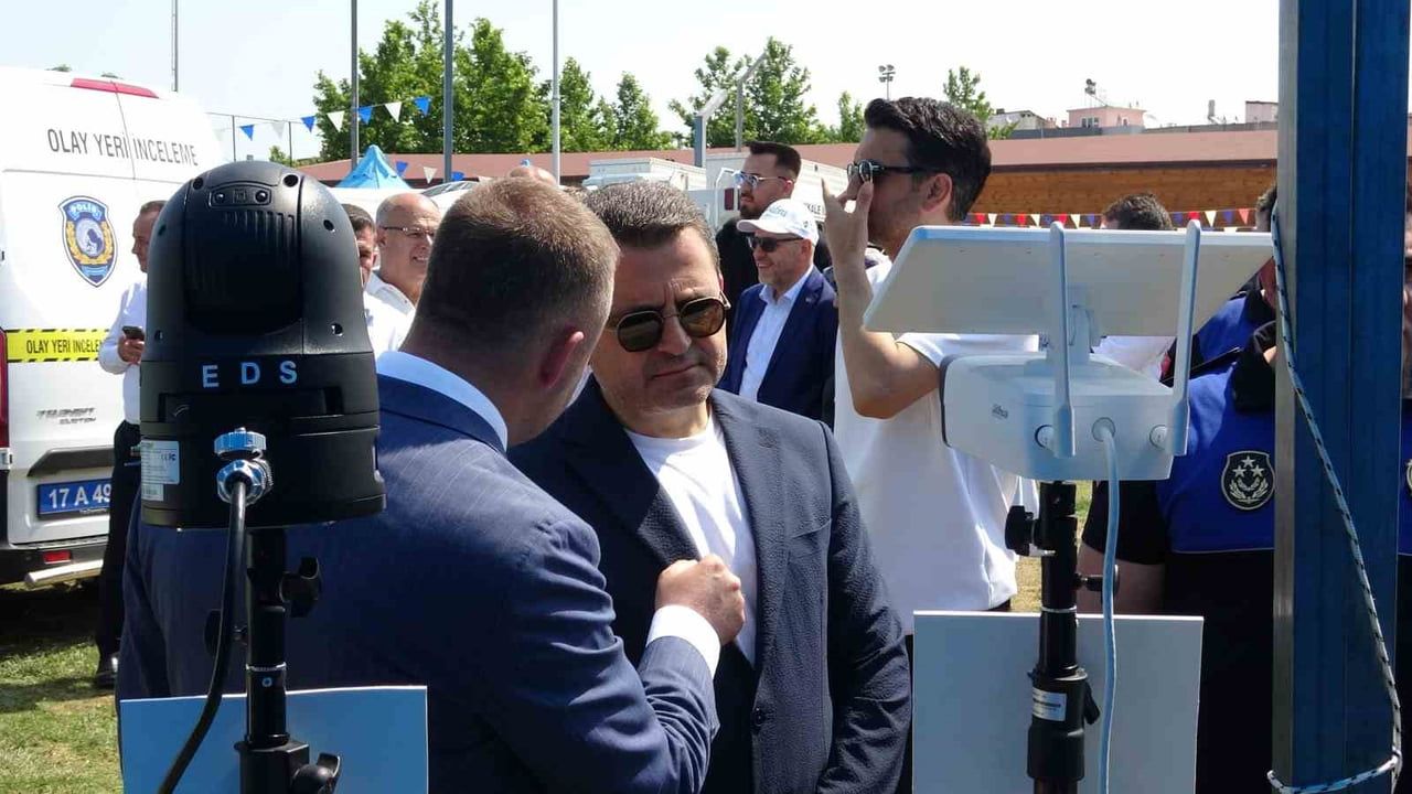 BilimFest’te Ezine Belediyesi Zabıta Müdürlüğü kent güvenlik teknolojilerini sergiledi