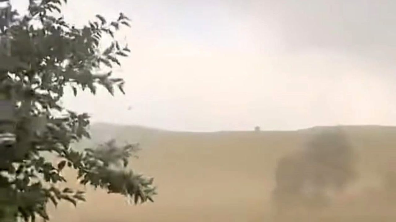 Bingöl’de şiddetli fırtına kameralara yansıdı