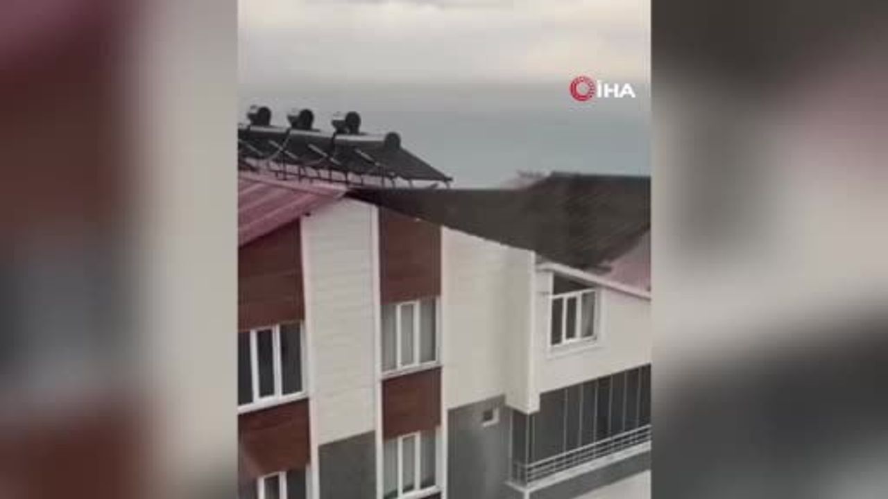 Bitlis’te dolu ve fırtına