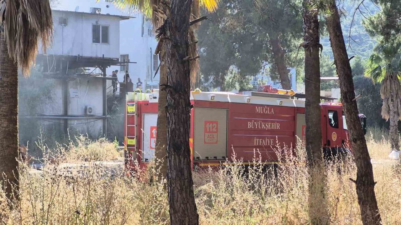 Bodrum'da lojman konteynerinde yangın söndürüldü