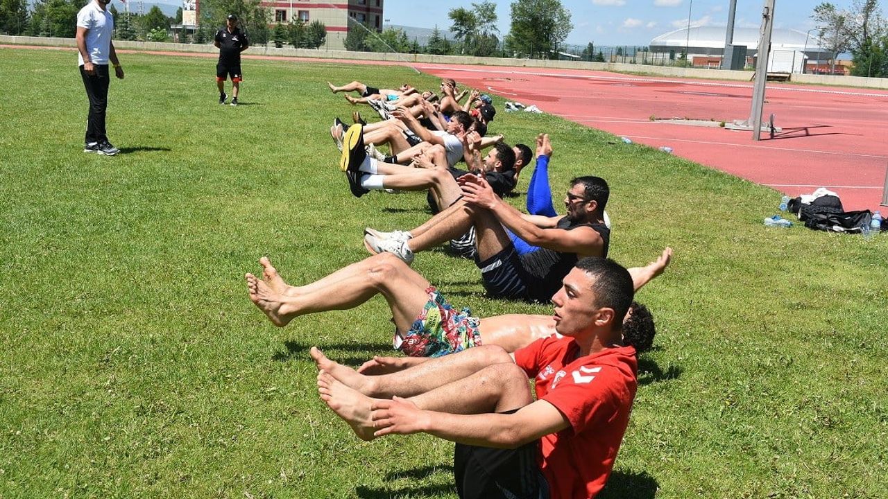 Boks milli takımı Erzurum'da yüksek irtifa kampında
