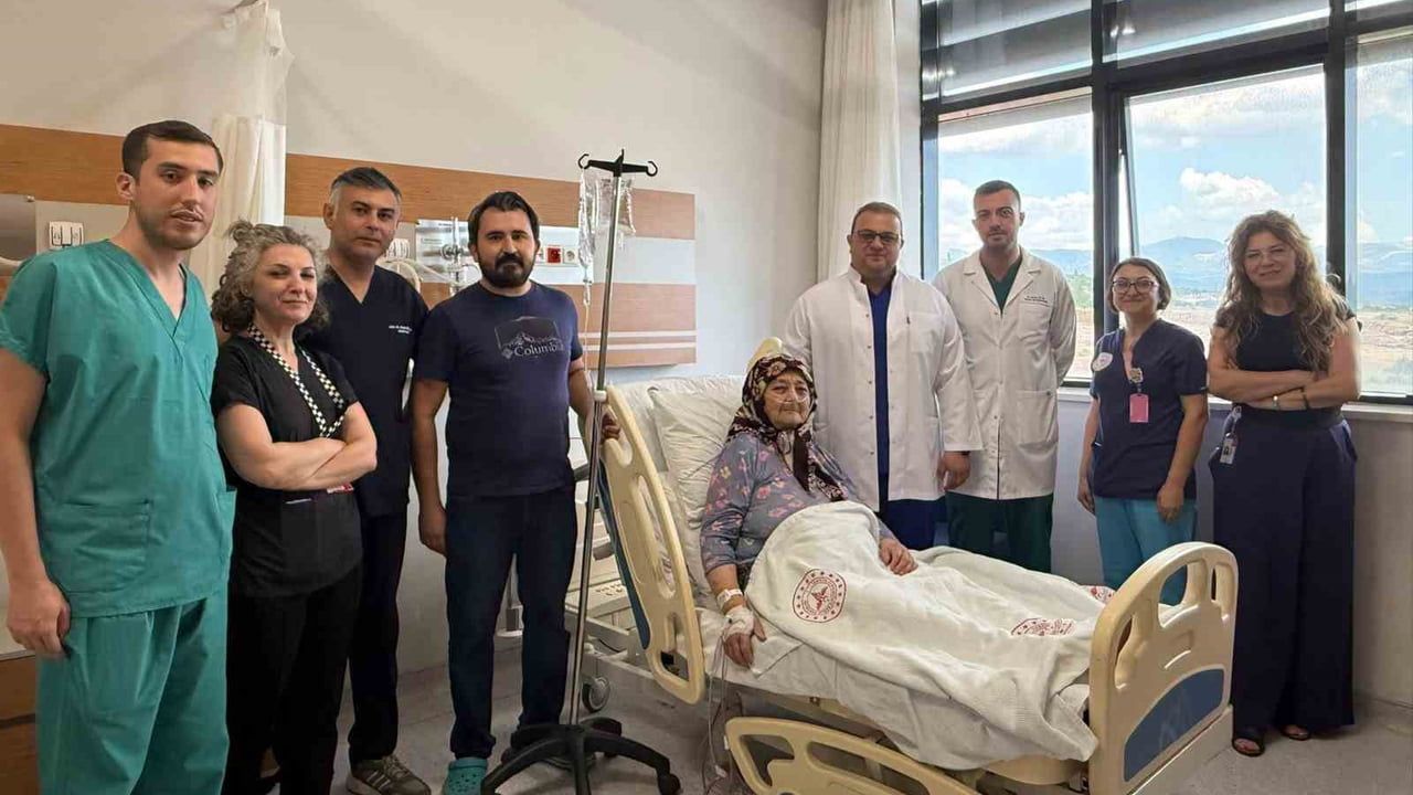 Bölgesel anesteziyle yüksek riskli hastaya kolektomi: Muğla Eğitim ve Araştırma Hastanesi