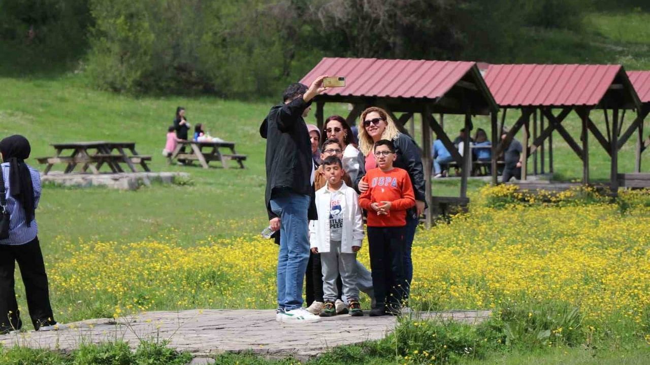 Bolu milli parklarına bayramda 16 bin 219 araç girişi