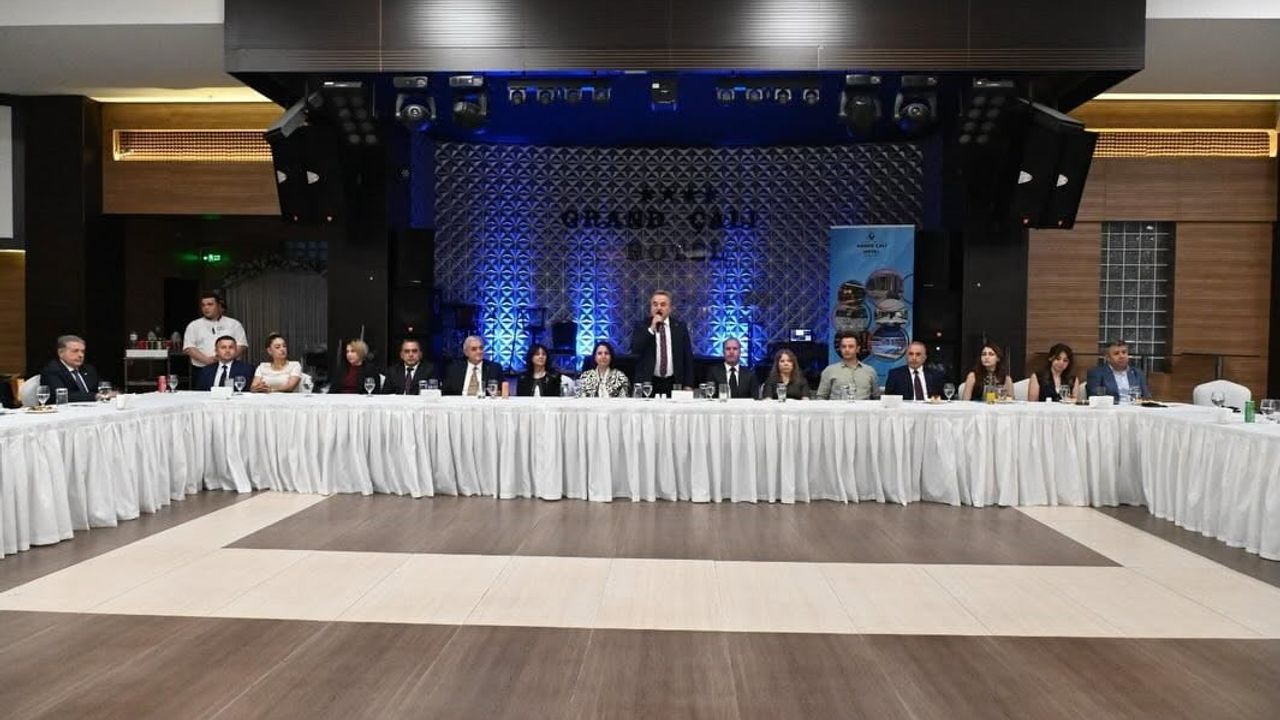 Bozüyük kaymakamı Adem Öztürk için veda yemeği