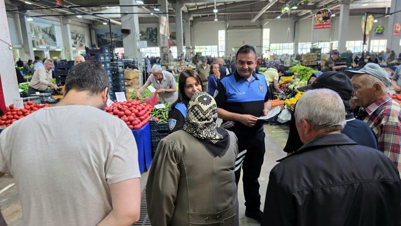 Bozüyük'te sahte para uyarısı: Vatandaşlara bilgilendirme yapıldı