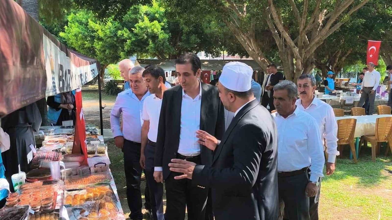 Bozyazı’da Kur’an kursu öğrencileri yararına hayır çarşısı açıldı