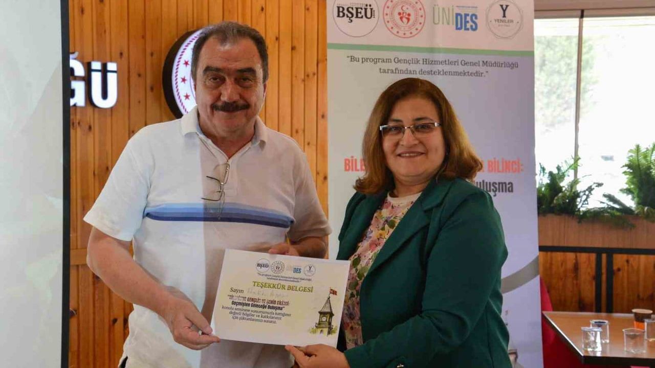 BŞEÜ'de 'Gençlik ve Şehir Bilinci Geçmişten Geleceğe Buluşma' programı; Bilecik Kent Belleği tanıtıldı