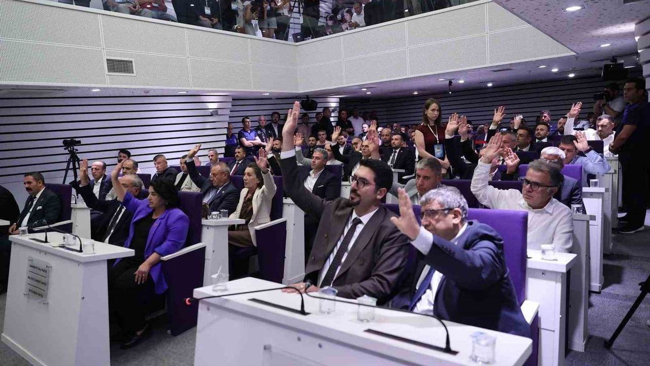 Buca belediyesi başkanvekilliğine Hüseyin Benzer seçildi
