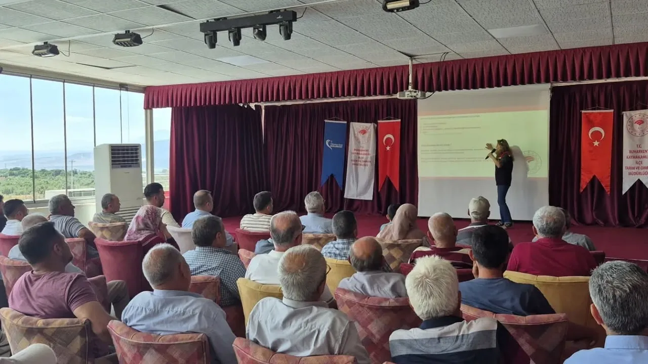 Buharkent’te bitki koruma ürünleri uygulayıcısı eğitimine yoğun ilgi