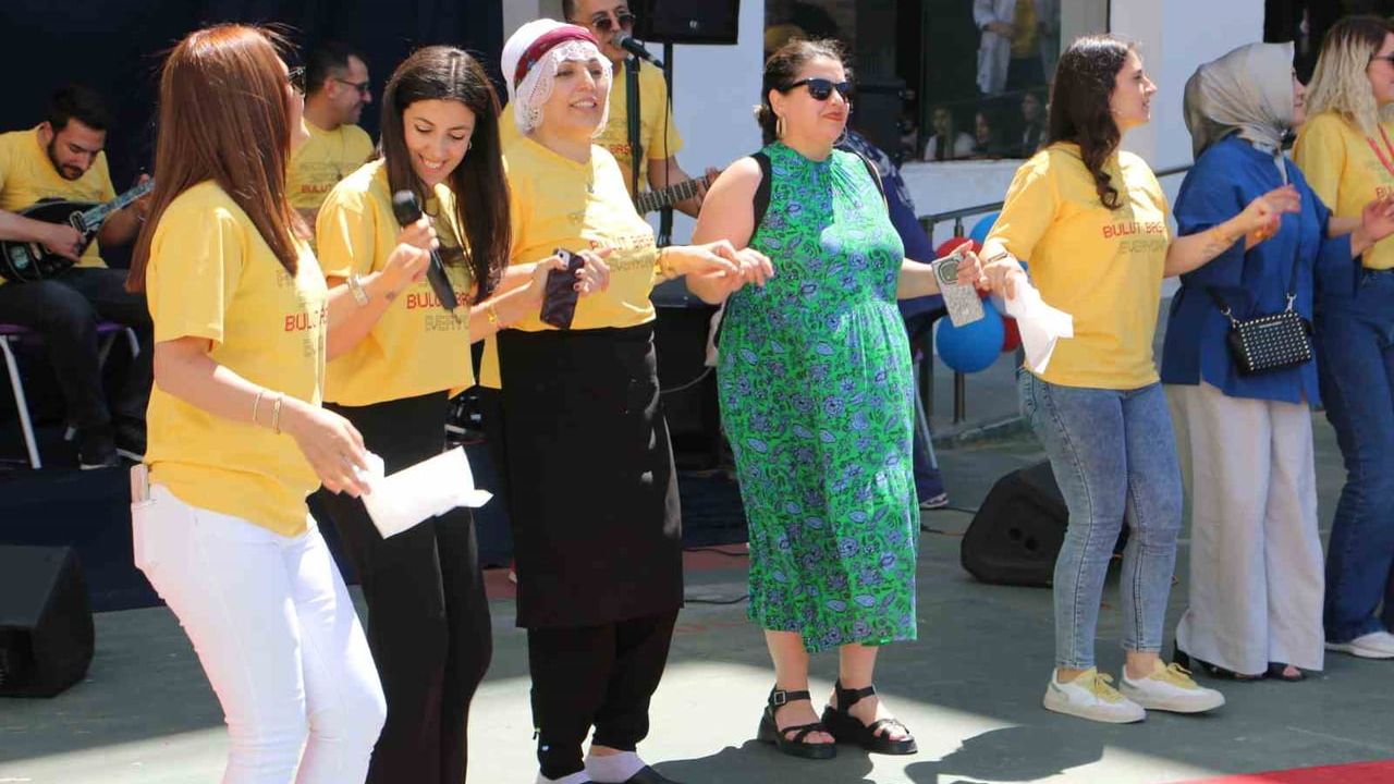 Bulut Başarı Koleji Diyarbakır'da Başarı Günleri: Bilim, Sanat ve Müzik Odaklı Bahar Şenliği
