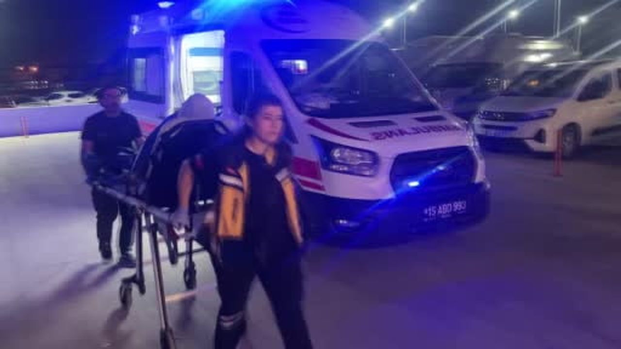 Burdur Gölü’nde kaybolan kanocu iki kadın sağ bulundu