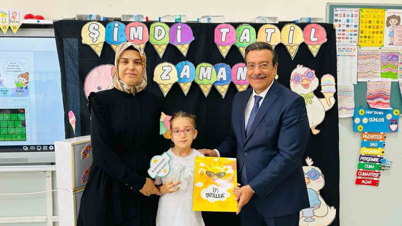 Burhaniye'de karne sevinci yaşandı