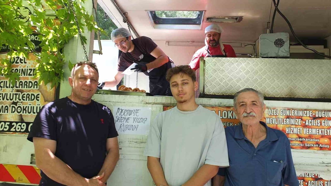 Burhaniye’de lokma ve pilav hayrı geleneği sürüyor