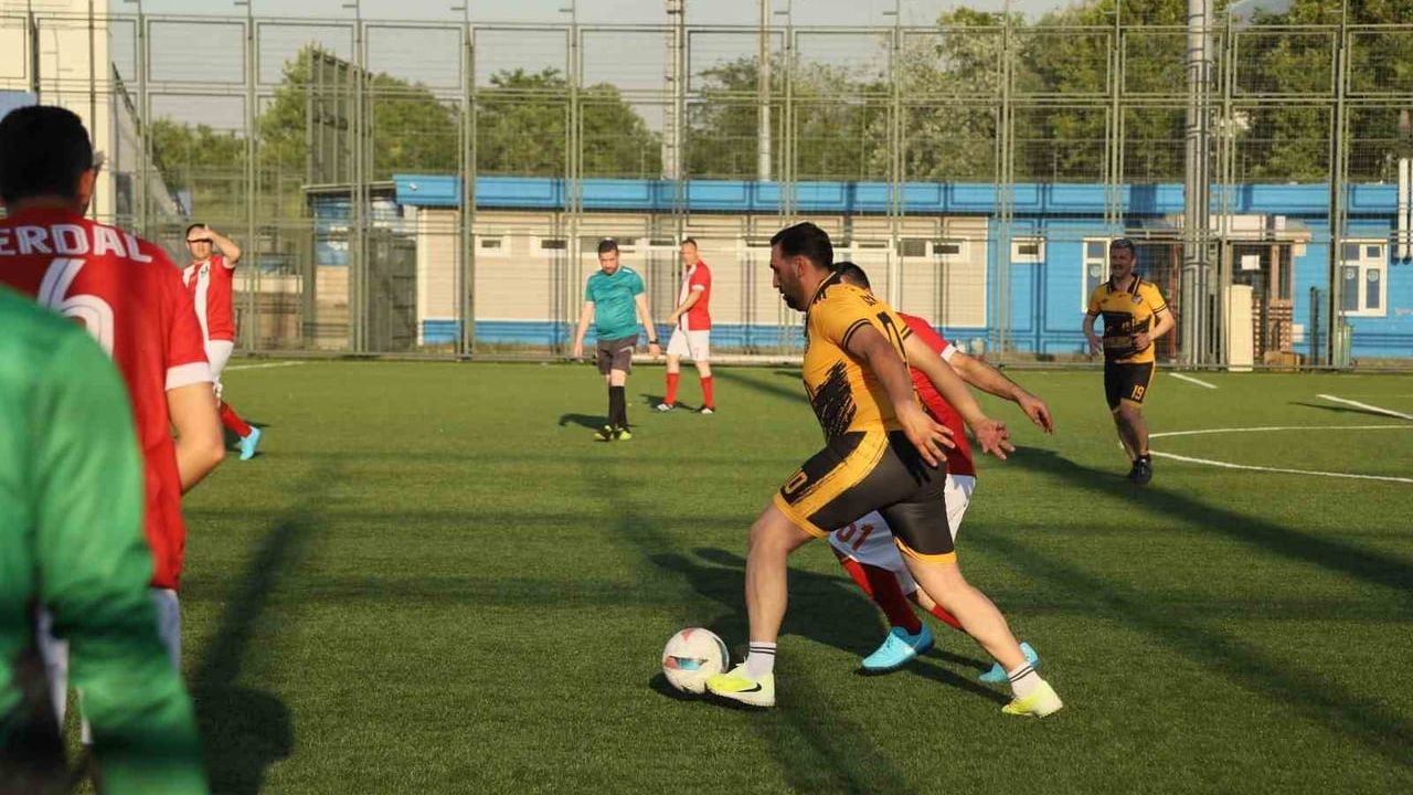 Bursa Büyükşehir'de 10. Başkanlık Kupası Personel Futbol Turnuvası başladı