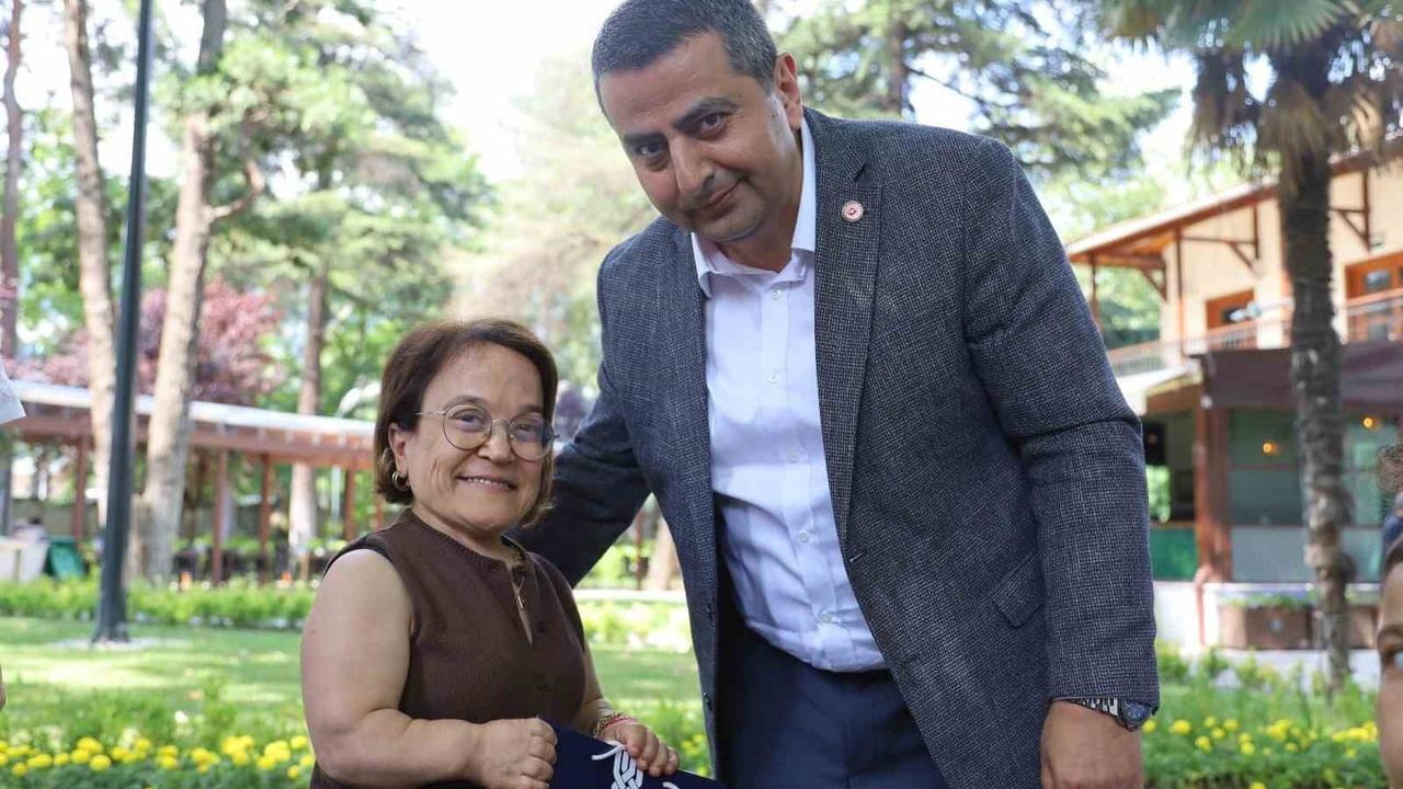 Bursa'da Akondroplazi ve Aileleri Derneği üyelerine kültürel gezi
