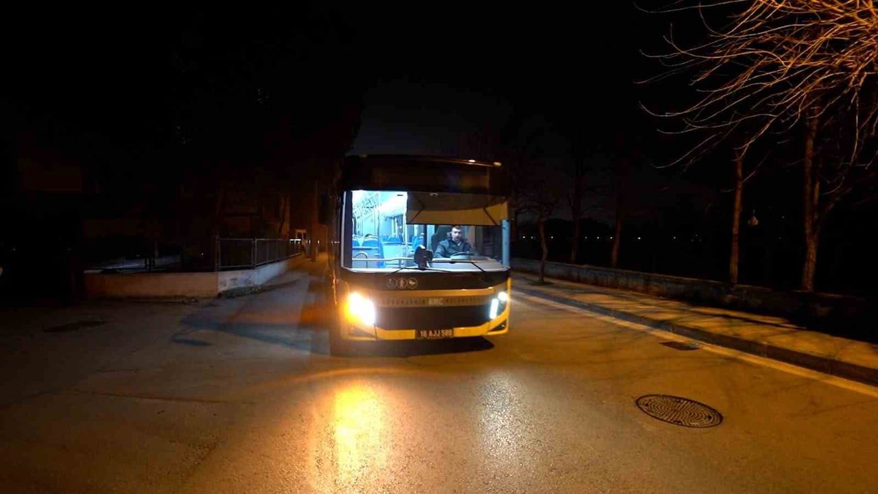 Bursa'da gece ulaşımı BursaRay güzergâhı üzerinden yeniden düzenlendi