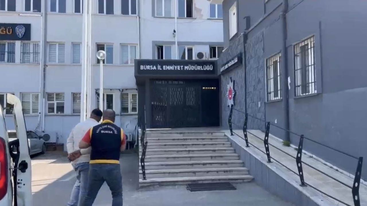 Bursa'da husumet nedeniyle sokakta yaralama: zanlı bir saat içinde yakalandı