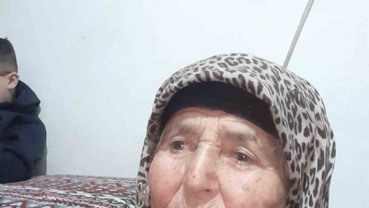 Bursa'da tarlada uyuyan kadın iş makinesinin altında kalarak hayatını kaybetti