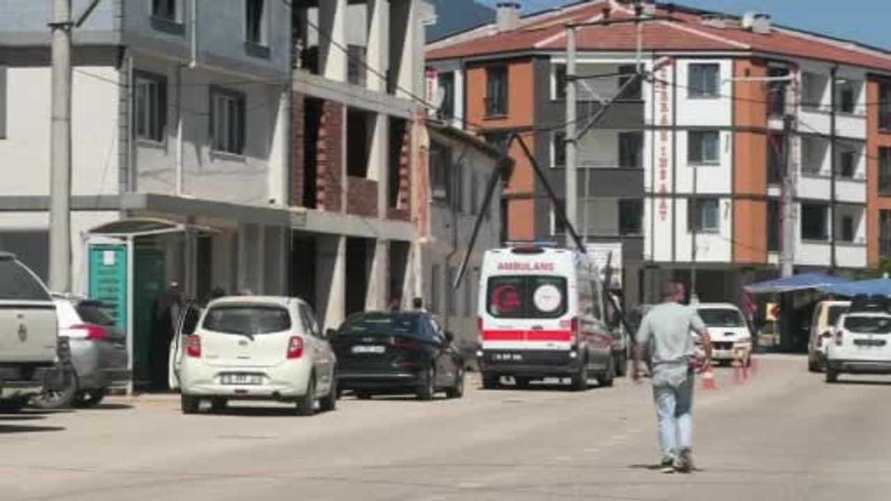 Bursa'nın İnegöl ilçesinde inşatta elektrik akımına kapılarak düşen usta hayatını kaybetti