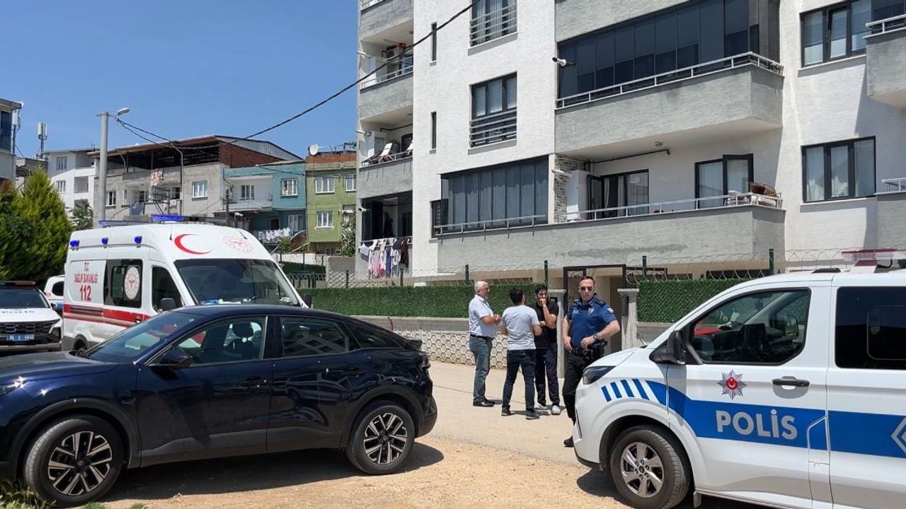 Bursa Osmangazi'de kadın eşi tarafından oğlunun önünde öldürüldü