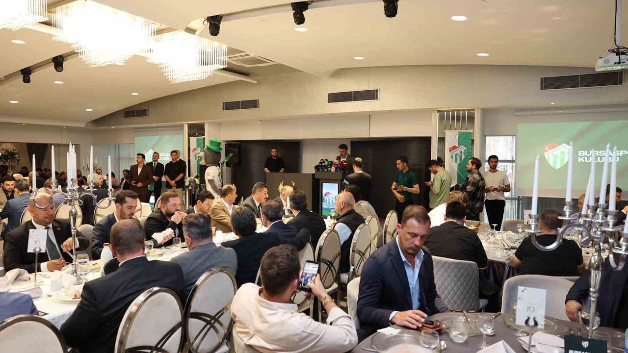 Bursaspor 63. kuruluş yıl dönümü: 'Bursaspor Plus' uygulaması ve yeni formalar tanıtıldı