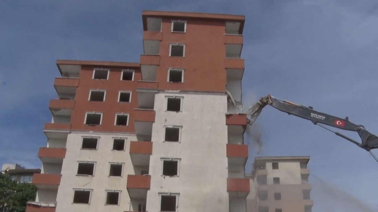 Büyükçekmece’de 36 yıllık 11 bloklu sitede kentsel dönüşüm başladı