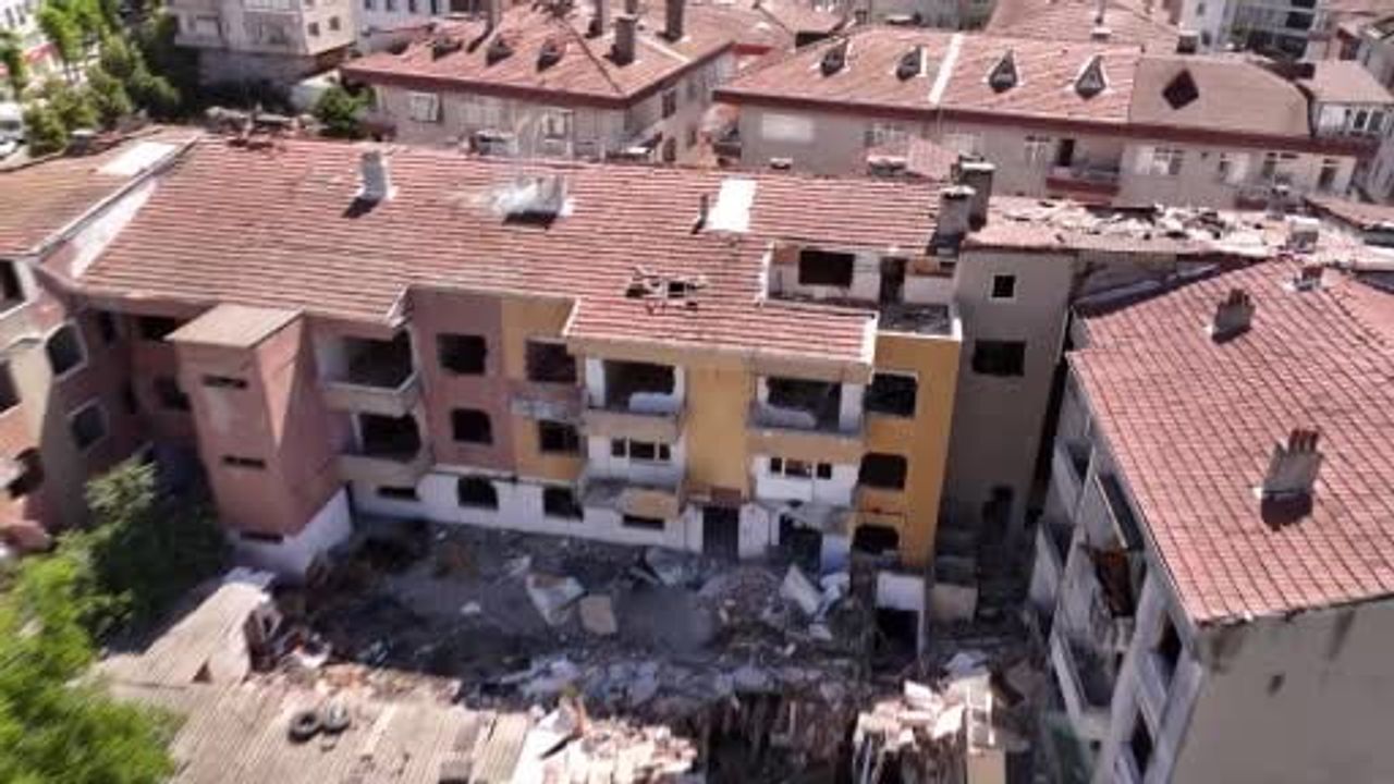 Büyükçekmece’de deprem riski taşıyan 36 yıllık sitede kentsel dönüşüm