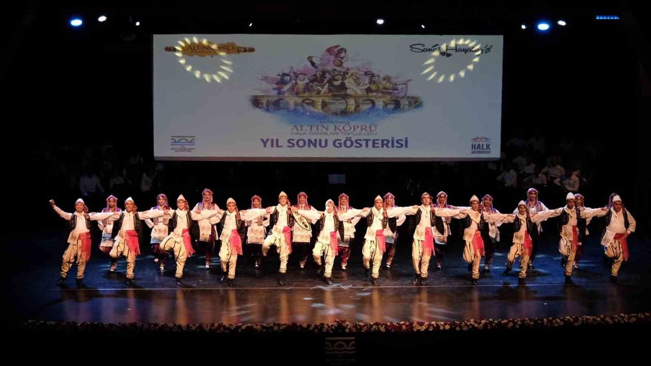 Büyükçekmece halk akademisi öğrencileri yıl sonu gösterisinde sahne aldı